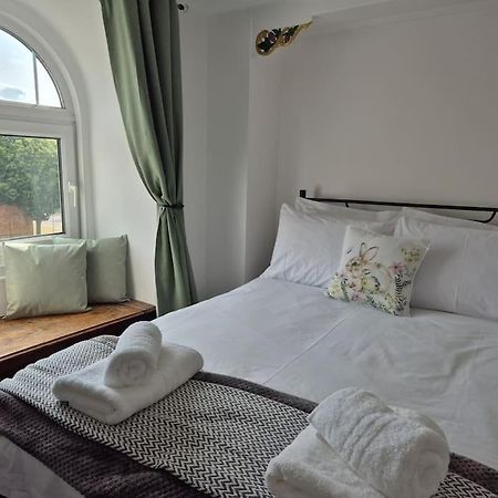 #26C 2 Bed Apartment פורטסמות' מראה חיצוני תמונה