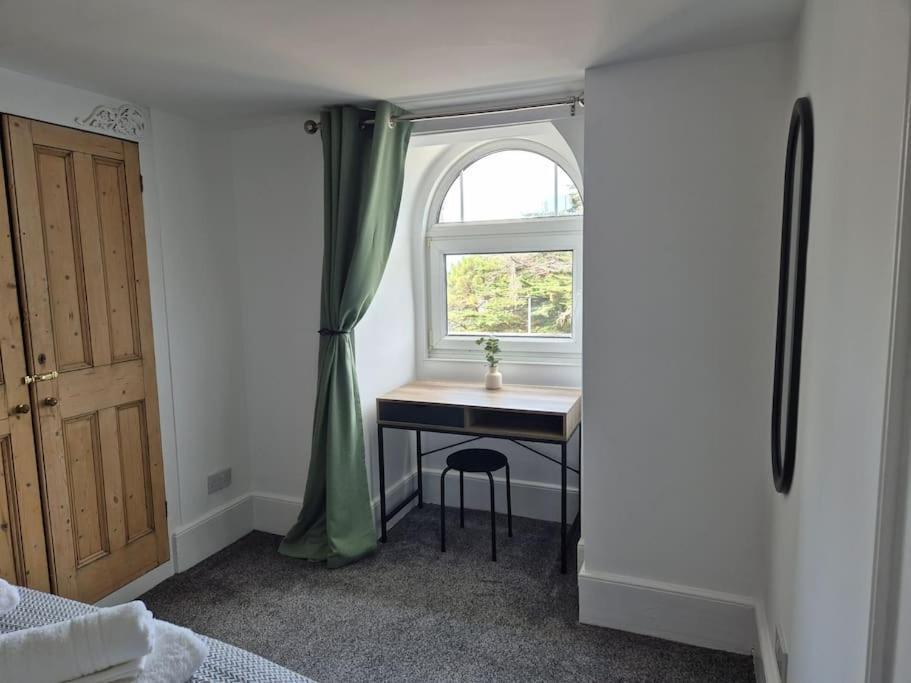 #26C 2 Bed Apartment פורטסמות' מראה חיצוני תמונה